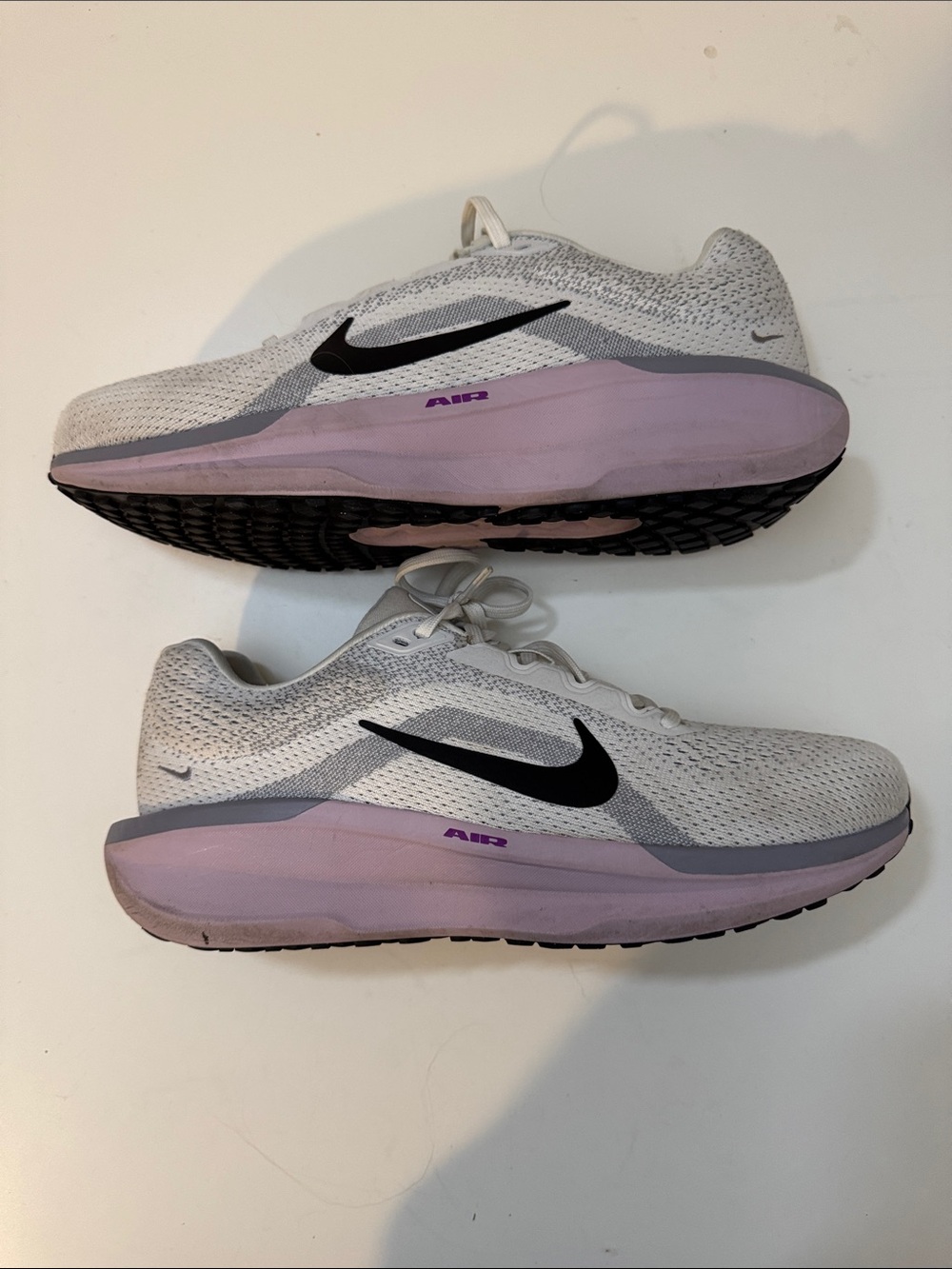 FJ9510-104 Nike Air Winflo 11 “Cement Gray/Bold Berry” / Women’s US 10